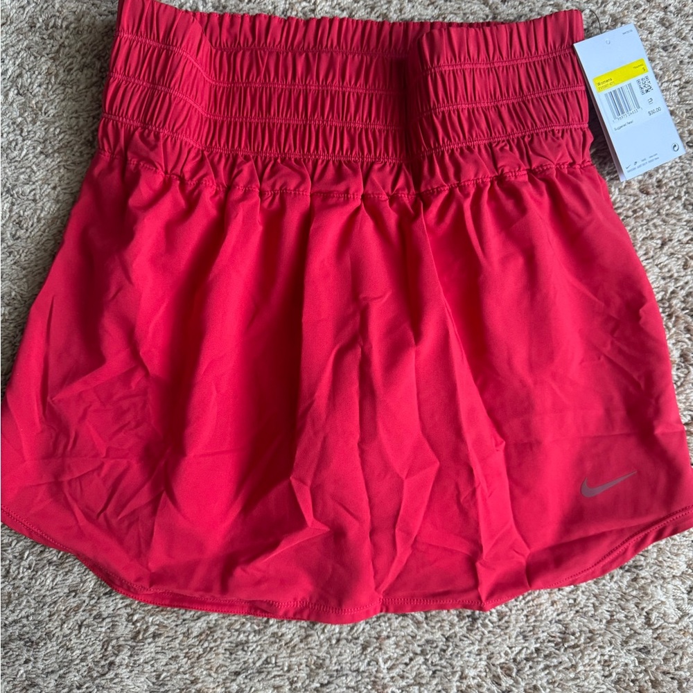 Nike One Ultra High-Waisted Skort | Red | Athleisure | Tennis | Golf
